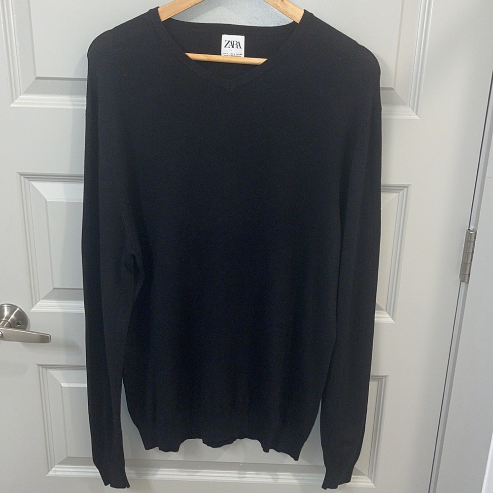 ZARA - V-neck top - black